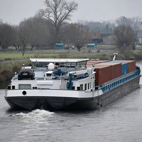Small & Feeder Container Ship for Sale | Coastal Container Vessel 方案 3｜规格驱动型