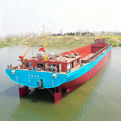 Eco-Friendly Durable Bulk Container Ship for Efficient Cargo Travel