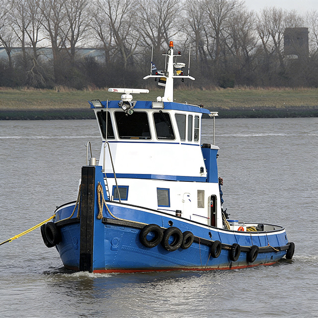 Inland Tugboat for River Towing | Shallow-Draft River Tug | Powerful Inland Waterway Tug Vessel