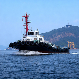 Versatile Harbor Tug for Enhanced Shipping and Docking Efficiency