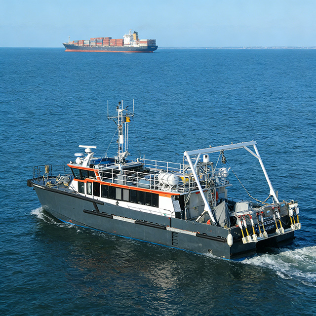 High-Speed Vessel for Passenger Transport, Cargo Delivery, And Offshore Operations