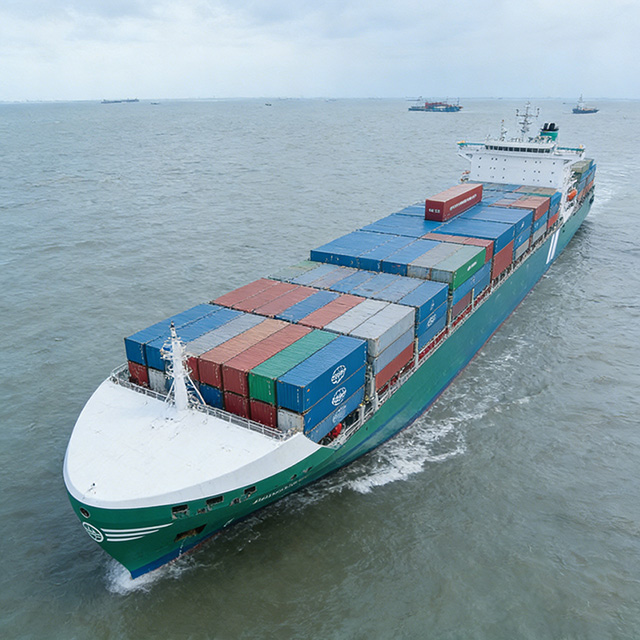 Extended-Range Methanol-Hydrogen Electric Container Vessel for International Shipping