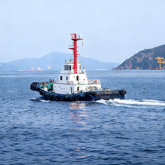 Versatile Harbor Tug for Enhanced Shipping and Docking Efficiency