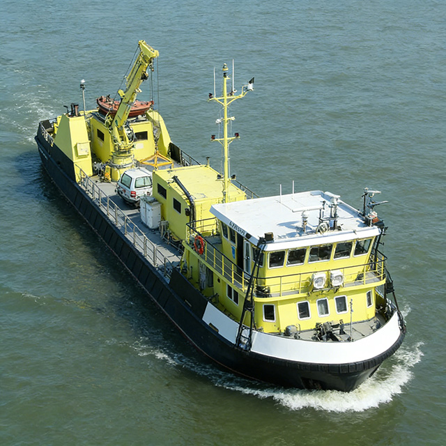 Custom Inland Service Craft | Engineered River Service Vessel | Low Draft Utility Workboat