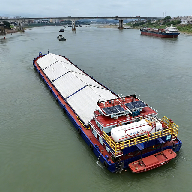 Inland LNG-Powered Vessel | Eco-Friendly River Cargo Ship | Low-Emission LNG Inland Transport Boat | Clean Energy River Ship