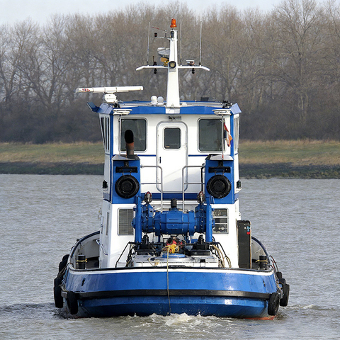 Inland Tugboat for River Towing | Shallow-Draft River Tug | Powerful Inland Waterway Tug Vessel