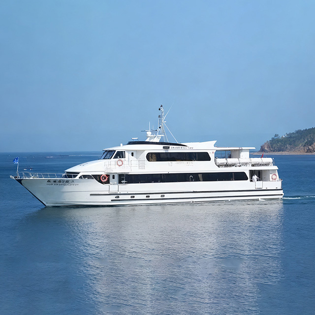 Fast And Stylish High-Speed Ferry for Unforgettable Summer Escapes